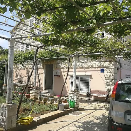 Guest house Bire *** Lumbarda